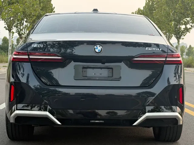 BMW BMW 5 Series 2024 525Li M Sport Package — Фото автомобиля 6