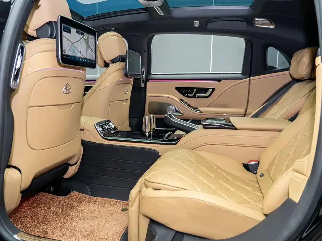 Mercedes-Benz Maybach S-Class 2022 S 680 4MATIC Virgil Abloh Limited Edition — Фото автомобиля 15