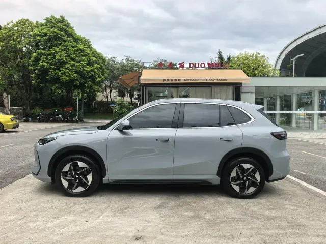 Geely Galaxy E5 — Фото автомобиля 3