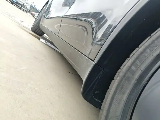 Tesla Model Y — Фото автомобиля 21