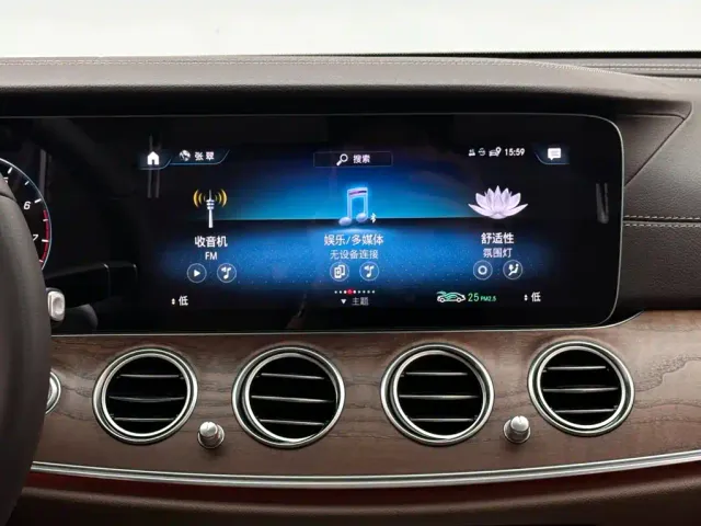 Mercedes-Benz E-Class — Фото автомобиля 13