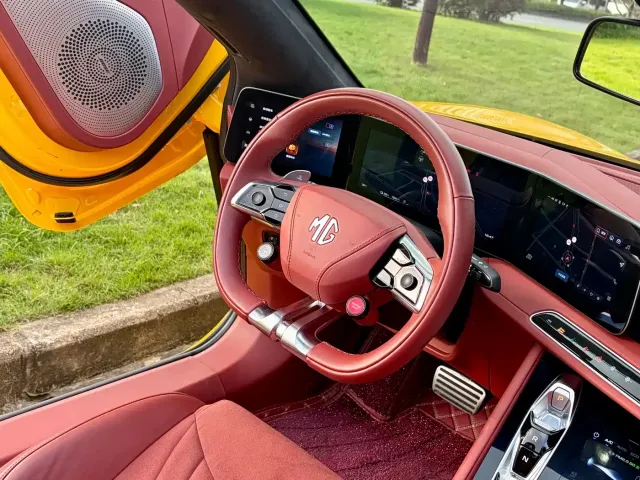 MG MG Cyberster 2024 520km Legendary AWD Version — Фото автомобиля 17