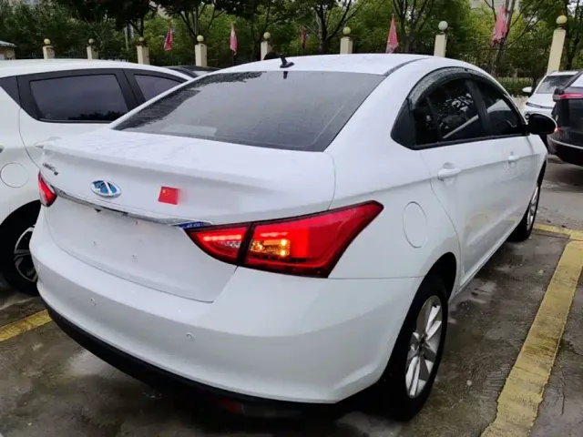 Chery Arrizo e — Фото автомобиля 6