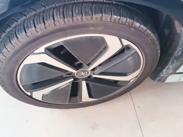 BYD Song L EV — Фото автомобиля 22