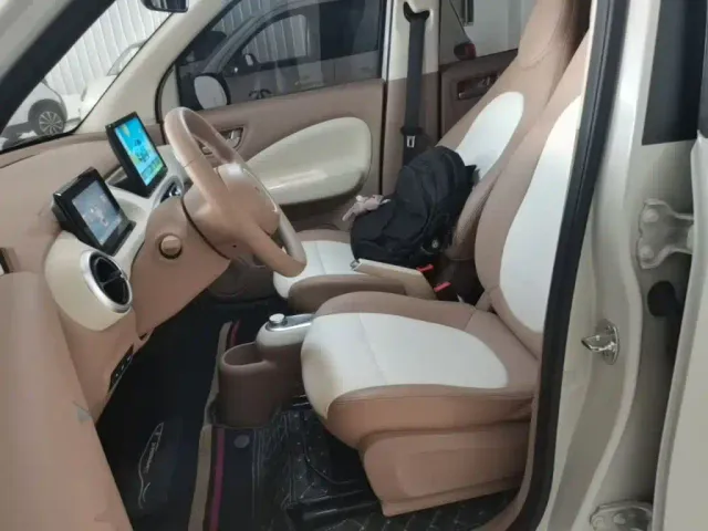 Wuling Hongguang Mini EV — Фото автомобиля 14