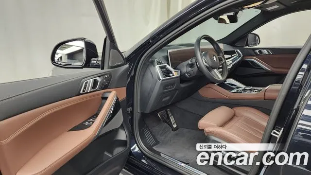 BMW X6 xDrive40i M Sport — Фото автомобиля 10