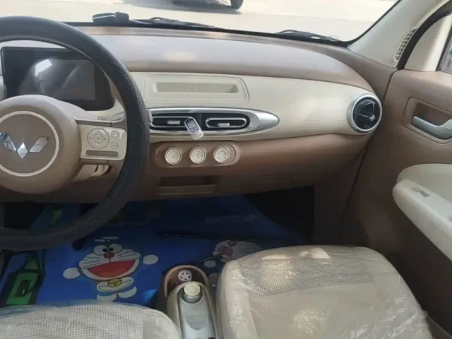 Wuling Hongguang Mini EV — Фото автомобиля 12