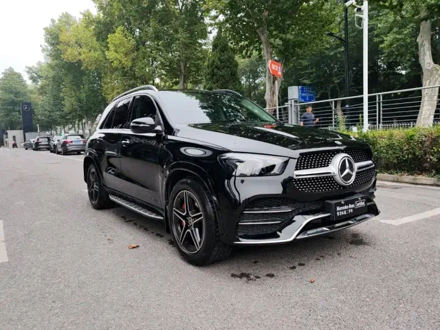Mercedes-Benz GLE-Class — Фото автомобиля 3