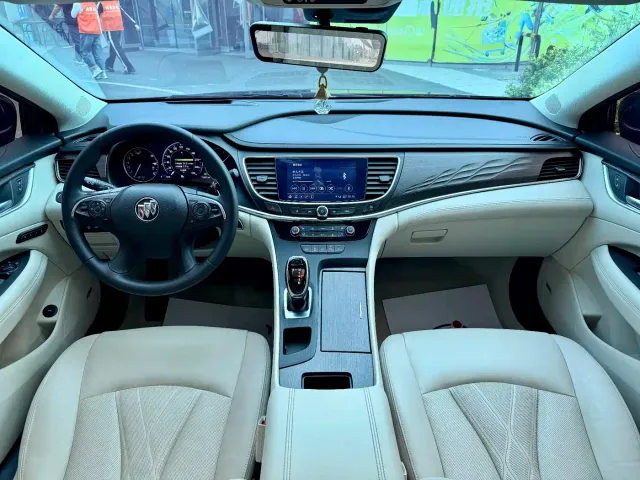 Buick LaCrosse — Фото автомобиля 12