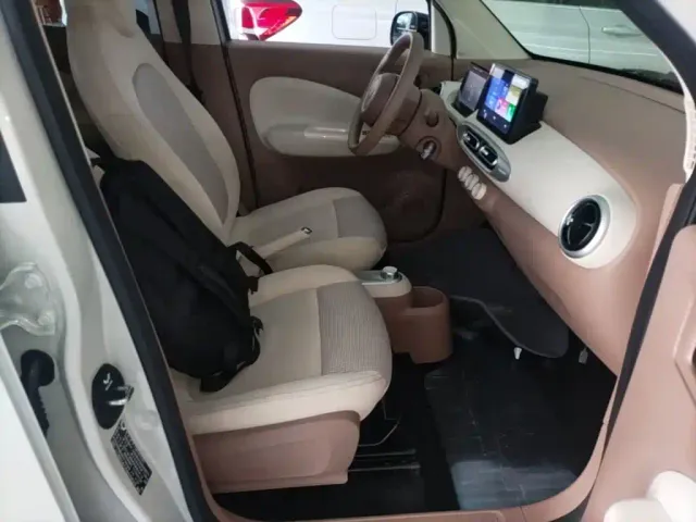 Wuling Hongguang Mini EV — Фото автомобиля 24