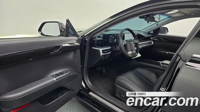 Hyundai Grandeur GN7 — Фото автомобиля 10
