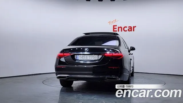 Mercedes-Benz S-Class — Фото автомобиля 4