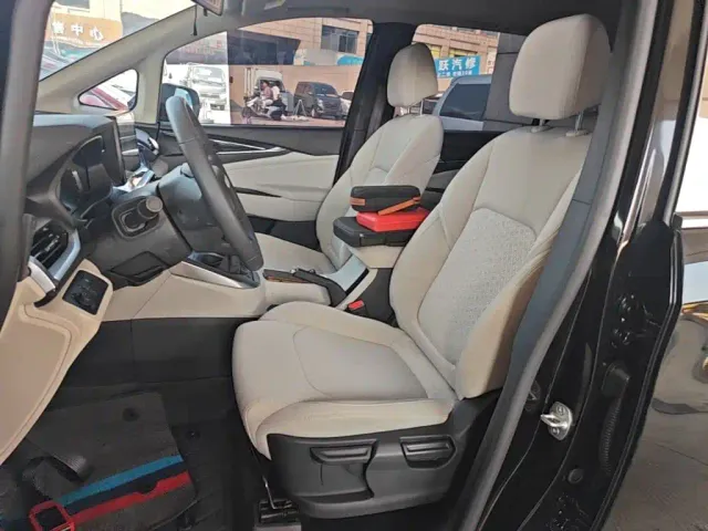 Maxus G50 — Фото автомобиля 14