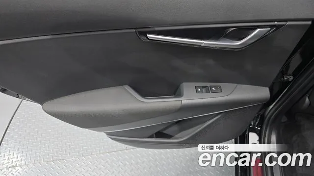 Kia Niro Niro (New) — Фото автомобиля 13