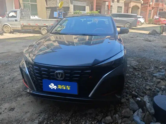 Changan Eado — Фото автомобиля 2