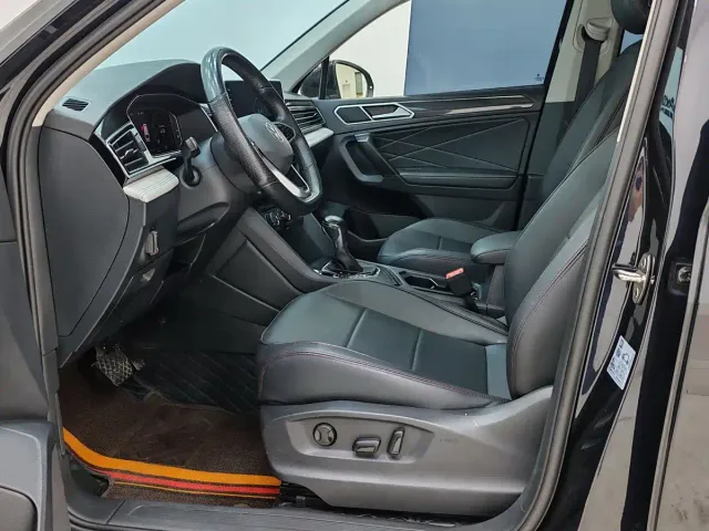 Volkswagen Tiguan L — Фото автомобиля 7