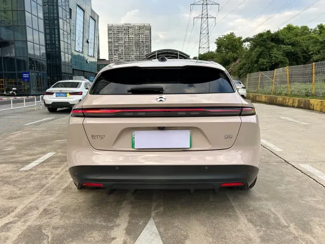 Nio ET5 Touring — Фото автомобиля 12