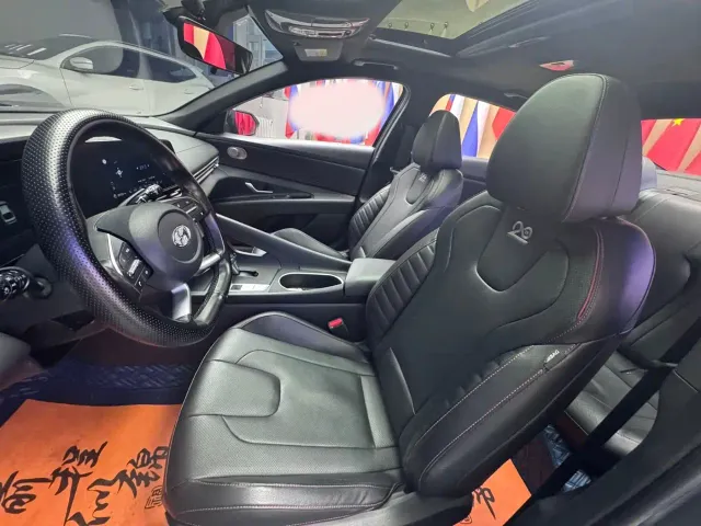 Hyundai Elantra — Фото автомобиля 13