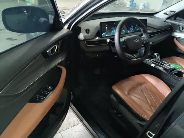 Chery Tiggo 8 PLUS — Фото автомобиля 15