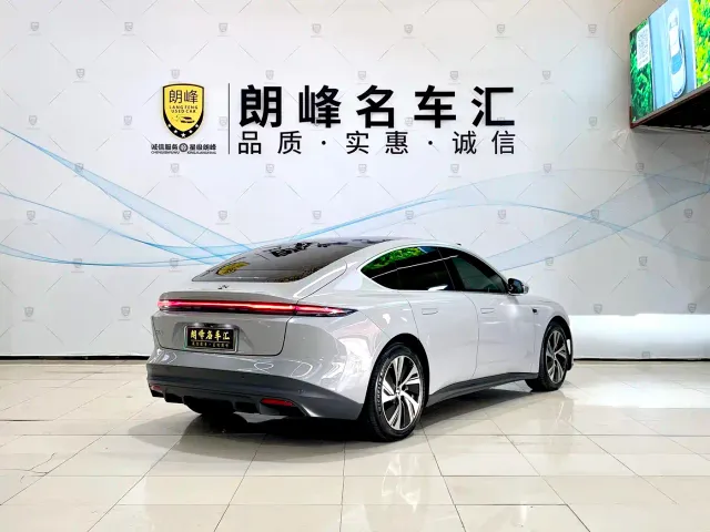 Nio ET5 — Фото автомобиля 4