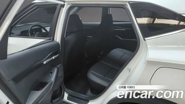 Kia Seltos Бензин 1.6 турбо 2WD — Фото автомобиля 11