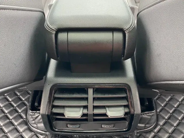 Audi Q3 — Фото автомобиля 14