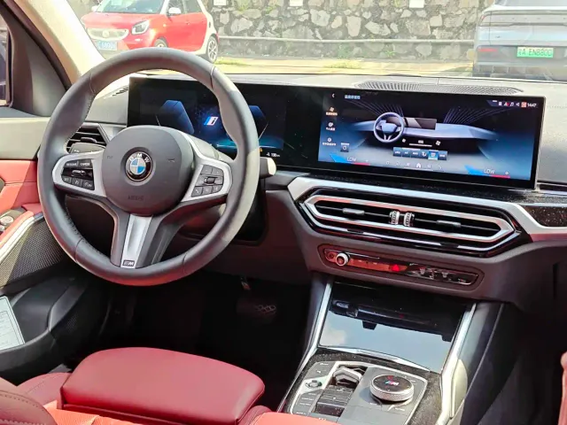 BMW i3 — Фото автомобиля 10