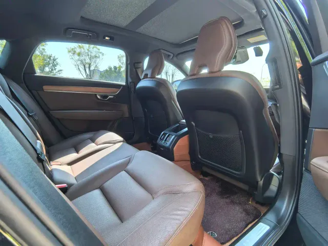Volvo S90 — Фото автомобиля 7