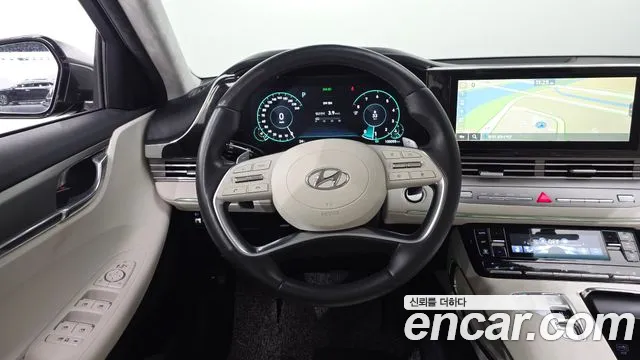 Hyundai Grandeur New — Фото автомобиля 12