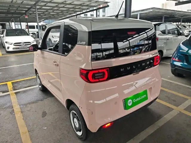 Wuling Hongguang Mini EV — Фото автомобиля 4