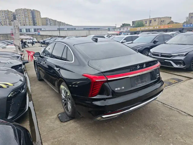 Hongqi H5 — Фото автомобиля 8