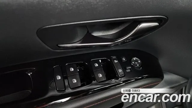 Hyundai Tucson Tucson (NX4) Бензин 1.6 турбо 2WD — Фото автомобиля 26