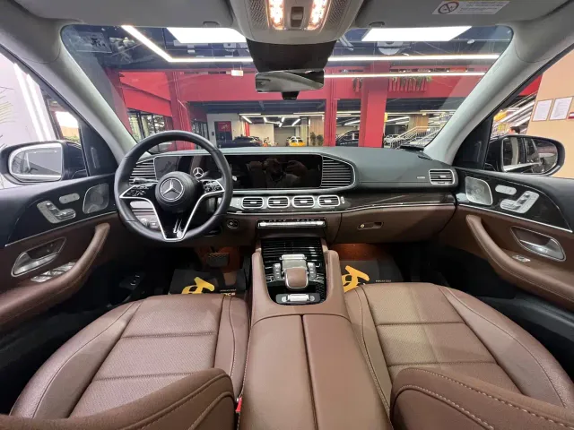 Mercedes-Benz GLE-Class — Фото автомобиля 13