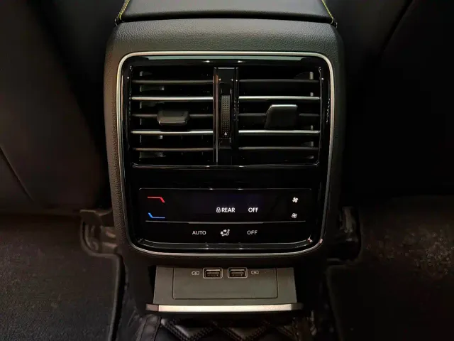 Volkswagen CC — Фото автомобиля 11