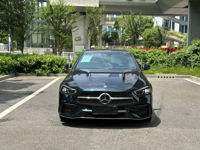 Mercedes-Benz C-Class — Фото автомобиля 2