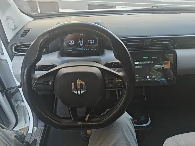 Leapmotor T03 — Фото автомобиля 9
