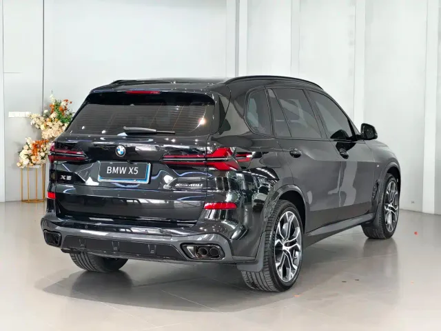 BMW X5 — Фото автомобиля 5