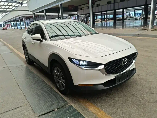 Mazda CX-30 — Фото автомобиля 3