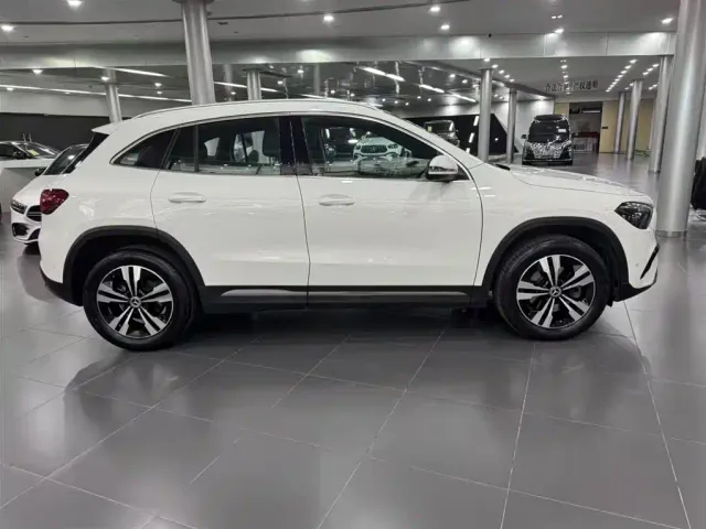 Mercedes-Benz GLA-Class — Фото автомобиля 6