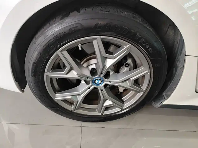 BMW i3 — Фото автомобиля 22