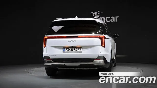 Kia Carnival 4th Gen — Фото автомобиля 4