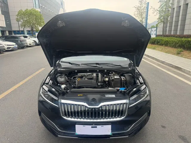 Skoda Superb — Фото автомобиля 15