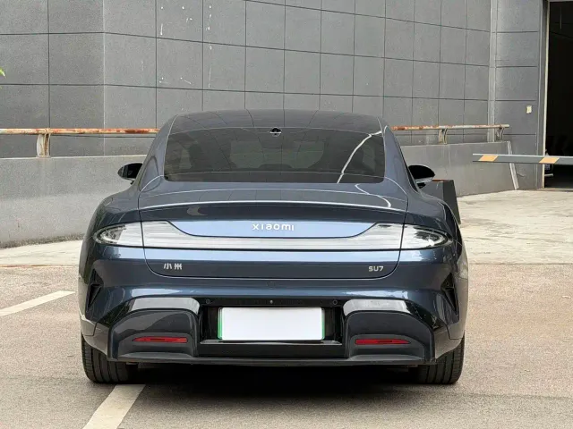 Xiaomi SU7 — Фото автомобиля 6