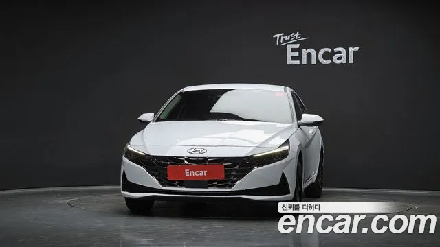 Hyundai AVANTE Avante (CN7) — Фото автомобиля 3
