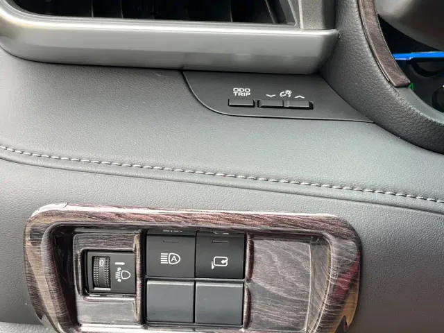 Toyota Crown Kluger — Фото автомобиля 19