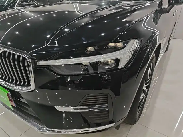 Volvo XC60 — Фото автомобиля 17