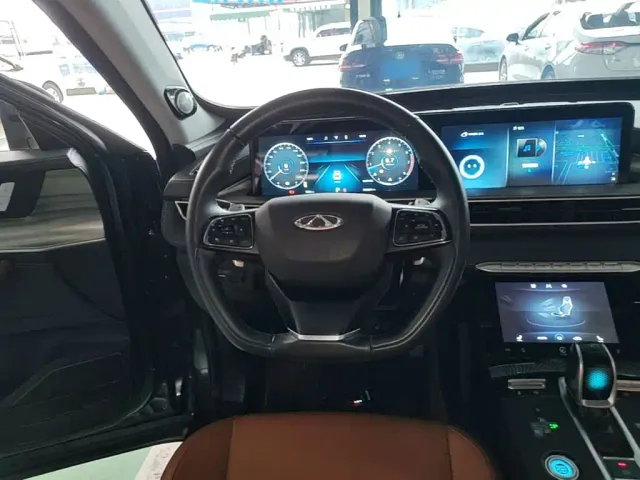 Chery Tiggo 8 PLUS — Фото автомобиля 10