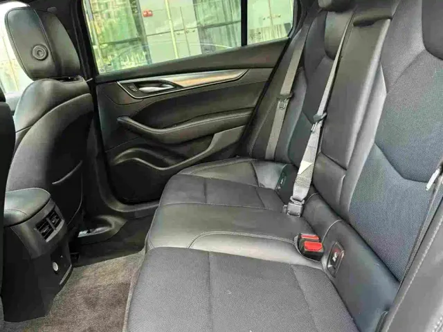 Cadillac CT5 — Фото автомобиля 10