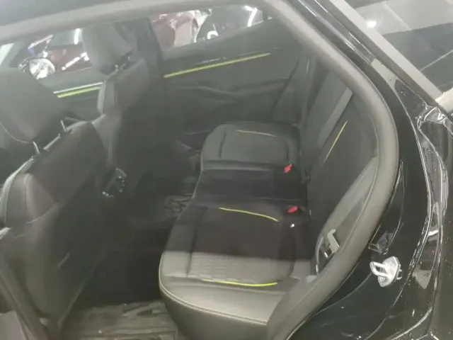 Ford Mondeo — Фото автомобиля 9