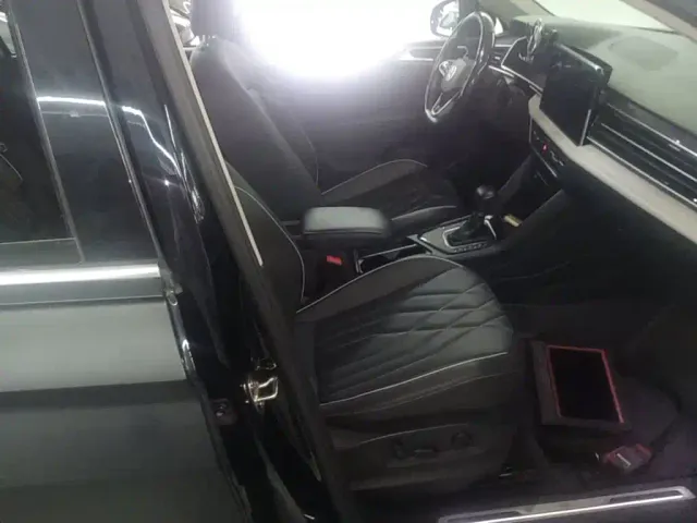 Volkswagen Tiguan L — Фото автомобиля 24